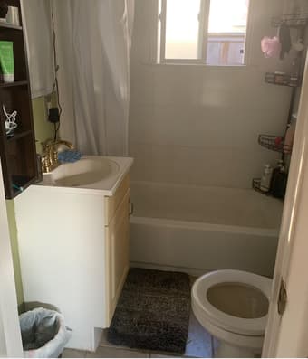 1 bedroom in a 2Br1Ba in duplex 4