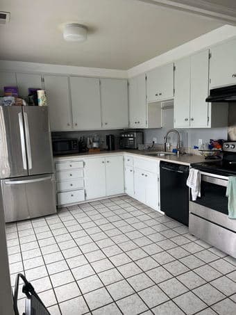 1 master bed available in 2bd/1bath in Potrero Hill (SF) starting July 3