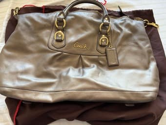 Coach purse 1