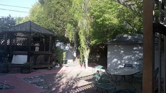 July 1: 6 person home in Palo Alto. Master Bedroom. No Summer option. 3