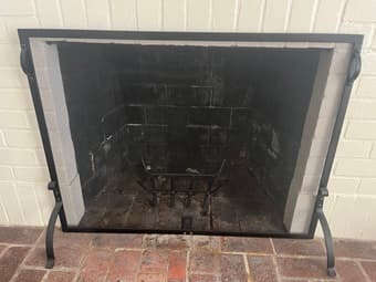 Fireplace screen with log holder 1