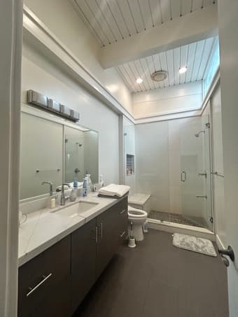 Fully Furnished Room Openings in Large SF Mansion (June 1st) 4