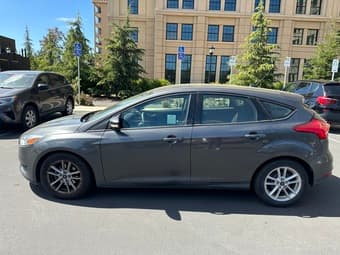 Ford Focus 2017 - 10,500 1