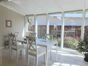 Bedroom with shared bathroom in a beautiful Palo Alto house 4