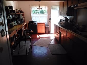 Furnished room in Redwood City 2