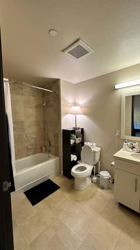 LUXE PREMIUM MUNGER STUDIO (~Jun 8 to ~Sep 15); $2668/month 4