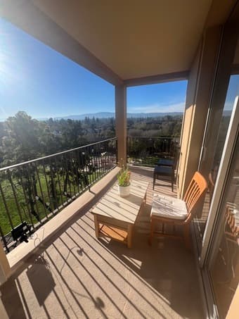 1 bedroom midrise on campus sublet - 14th June until 31st July 2