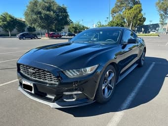 2015 Ford Mustang V6 2D Coupe 1