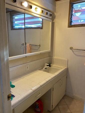 $1488 Private small Studio in Palo Alto for rent from May 30. 4