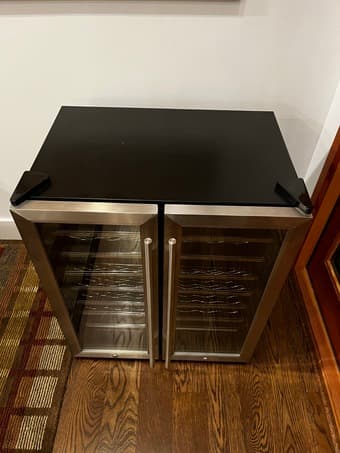 Wine Enthusiast two-zone wine fridge 2