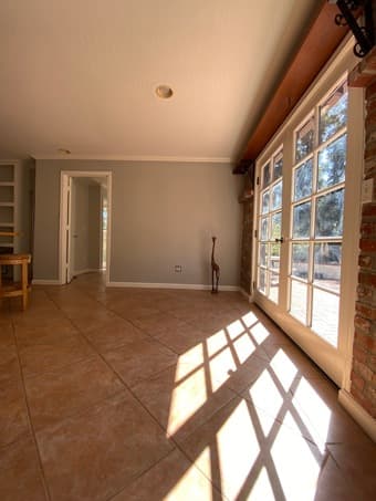 Charming 1 BR Cottage 4