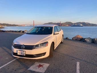 Volkswagen Passat 2012 - $4,750 1