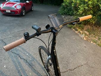 Hybrid bike - Marin Kentfield 1ST (large) w lights, lock and basket 3