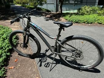 Specialized Bike + U-Lock + Helmet 1