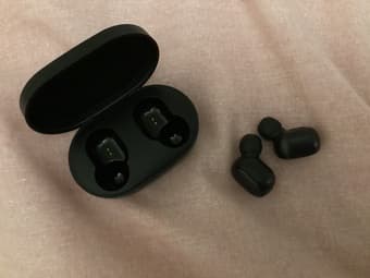 Xiaomi Redmi Buds Essential Airpods 1