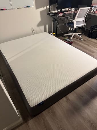 Queen size mattress 1