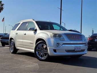 Selling GMC Acadia Denali 7-seater 2012 1
