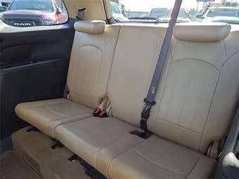 Selling GMC Acadia Denali 7-seater 2012 4