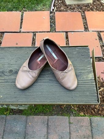 Zara Genuine Leather women's flat 1