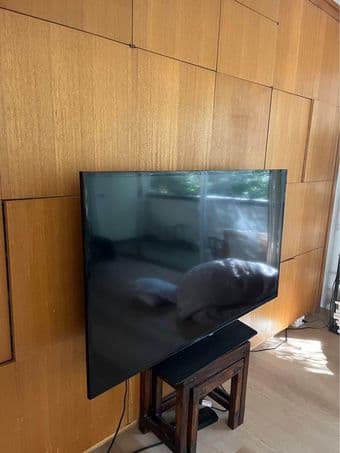 Samsung 1080p 50x30 inch Smart TV -- MUST GO BEFORE FRIDAY! 3