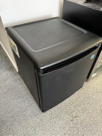 mini refrigerator 1