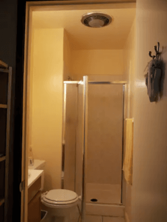 Private bathroom, Master Suite, very clean , bright, convenient, newly 4