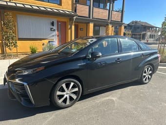 Toyota mirai 2017 1
