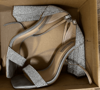 [65% OFF] glam sandals steve madden worn once! $25 1