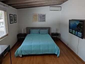 Modern furnished bedroom with private bath in Mountain View 1