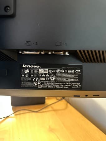 Lenovo ThinkVision 22” LCD Monitor - 40$ 2
