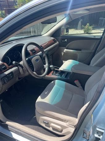 2009 Ford Taurus 132k miles 2