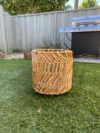 Medium Plant Holder 1