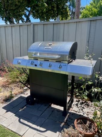 Char-Broil Gas Grill 1