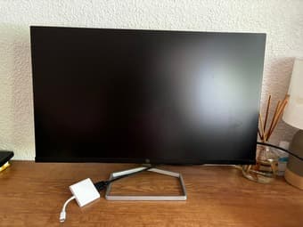 HP M24fe Monitor 1