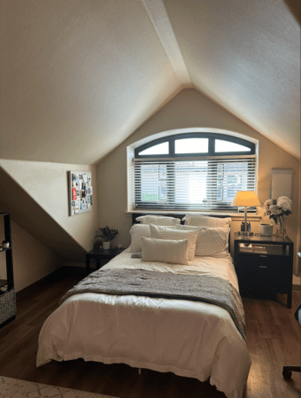 Munger Sublet for Fall Quarter 2024 1