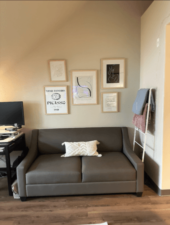 Munger Sublet for Fall Quarter 2024 3