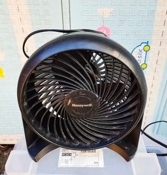 Honeywell Desk Fan 1