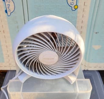 Honeywell Desk Fan 1