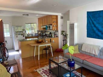 Summer Sublet - Sunny 2BR/1BA in Palo Alto 1