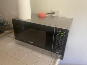 Microwave / Air Fryer / Toaster 1