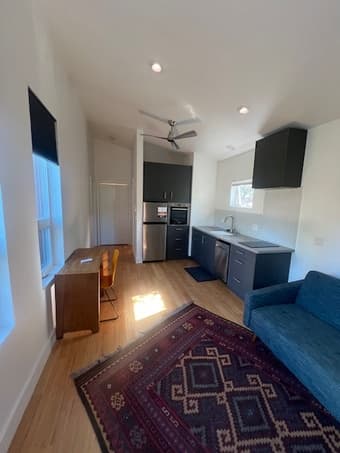 Beautiful 1B1B cottage available in Menlo Park 3