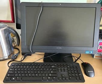 DELL all-in-one computer with desktop, wireless keyboard, and mouse 1