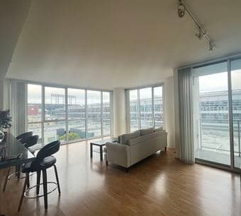 Spacious 1B1B in 2B2B apartment in Avalon Mission Bay SF from 8/1 3