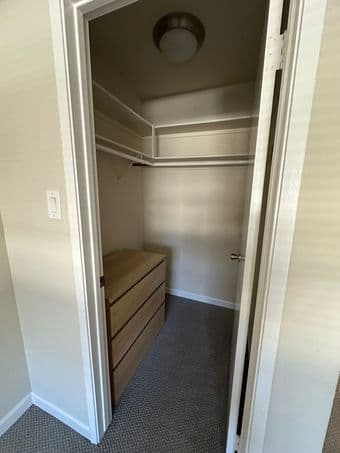 Furnished MasterBedroom+Private bathroom for FEMALE-Utilities Included 4