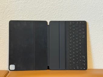 Used Smart Keyboard Folio for iPad Pro 12.9 2