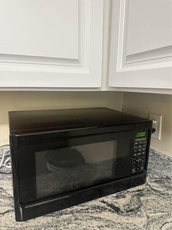 Hamilton Beach Microwave Oven 3