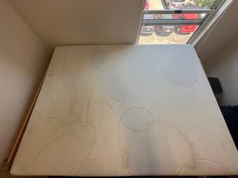 Queen Size Mattress 4