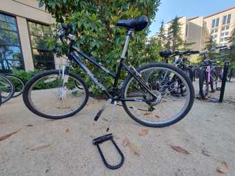 Bike + 2 locks + helmet (together or individually) 1