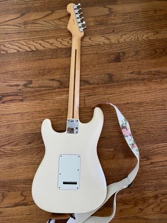 American Fender Stratocaster 2