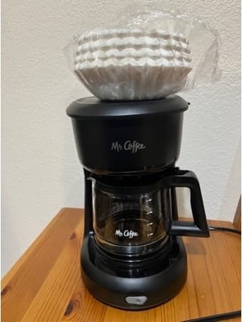 Coffee Maker + Paper Filters 1